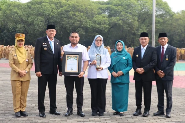 Wali Kota dan Wakil Wali Kota Bekasi Beri Apresiasi Khusus pada Peraih Penghargaan Tingkat Daerah Hingga Internasional
